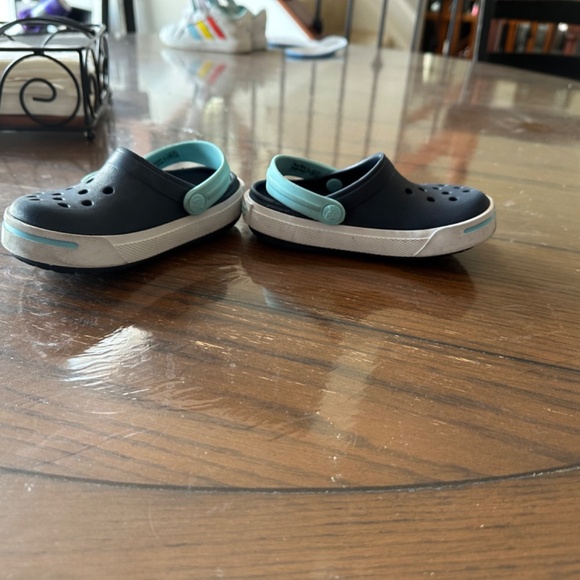 Crocs - Picture 6 of 6